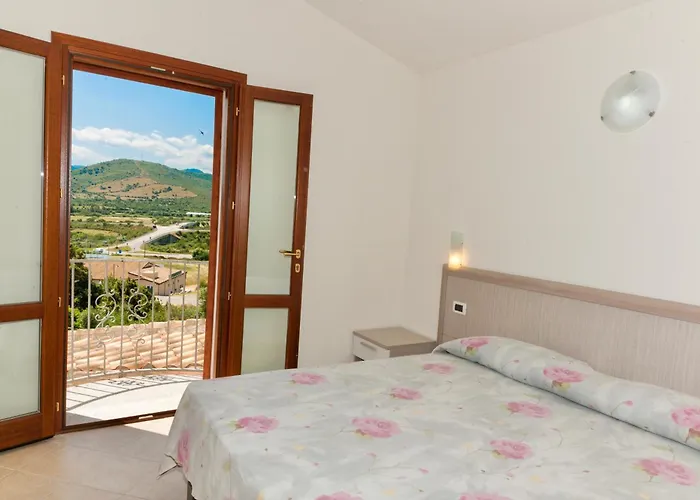 Isa-residence In Malamuri Just Few Minutes From 3* 布多尼